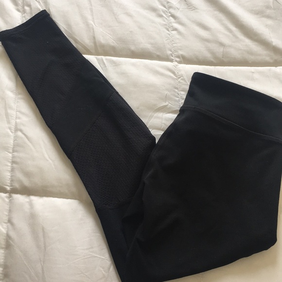Fabletics leggings - Picture 2 of 3